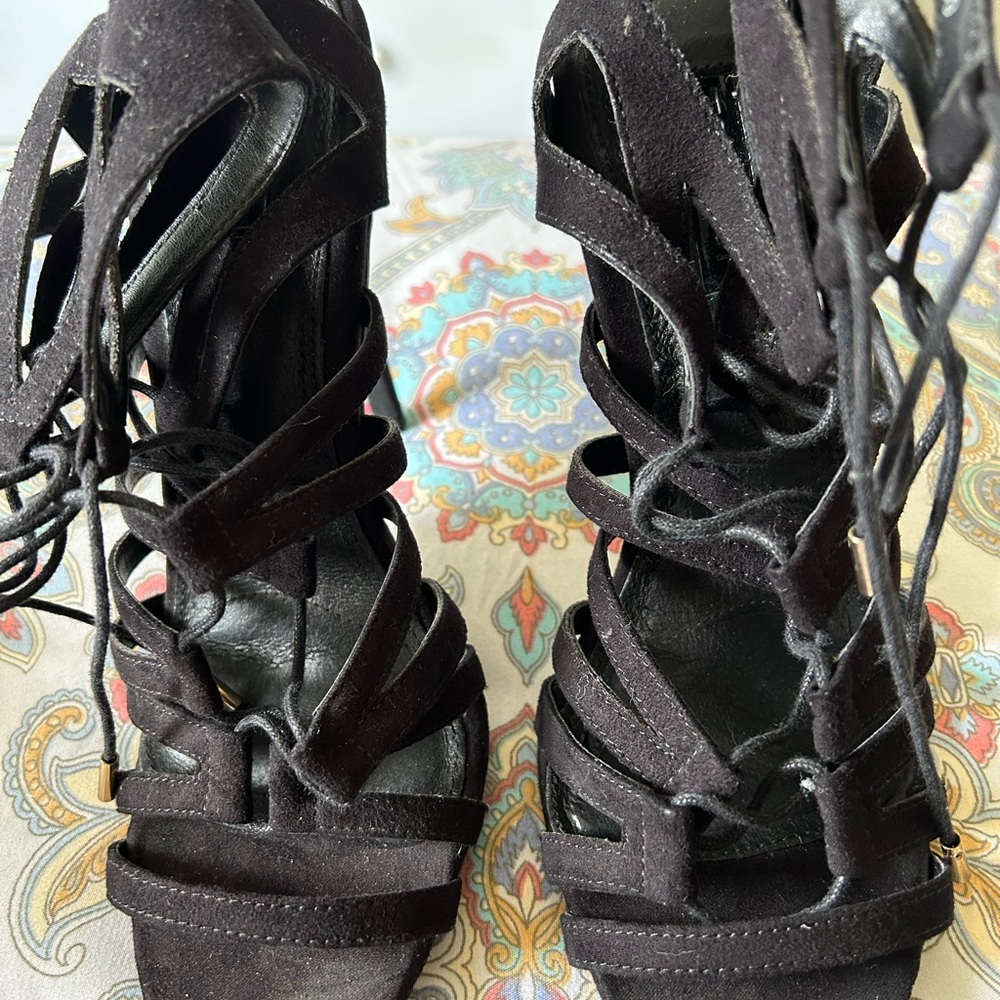 Elegant Black Strappy Women's Shoes